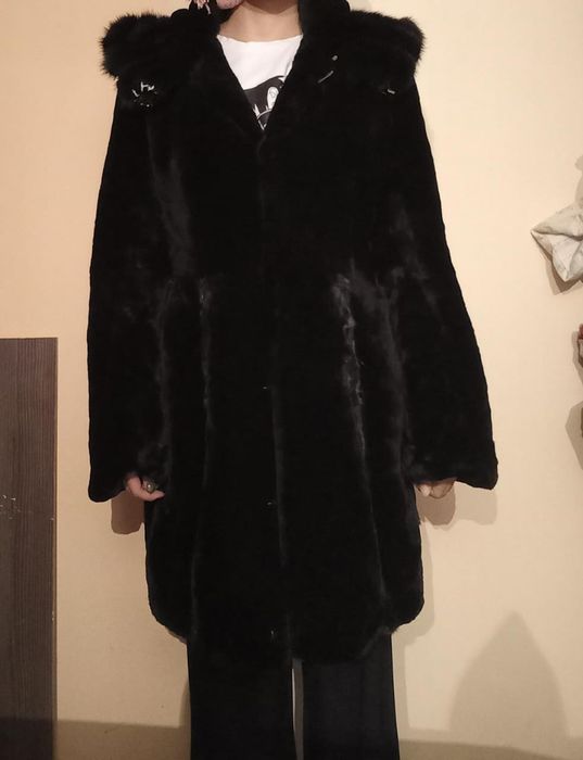 Шуба. Чёрного цвета