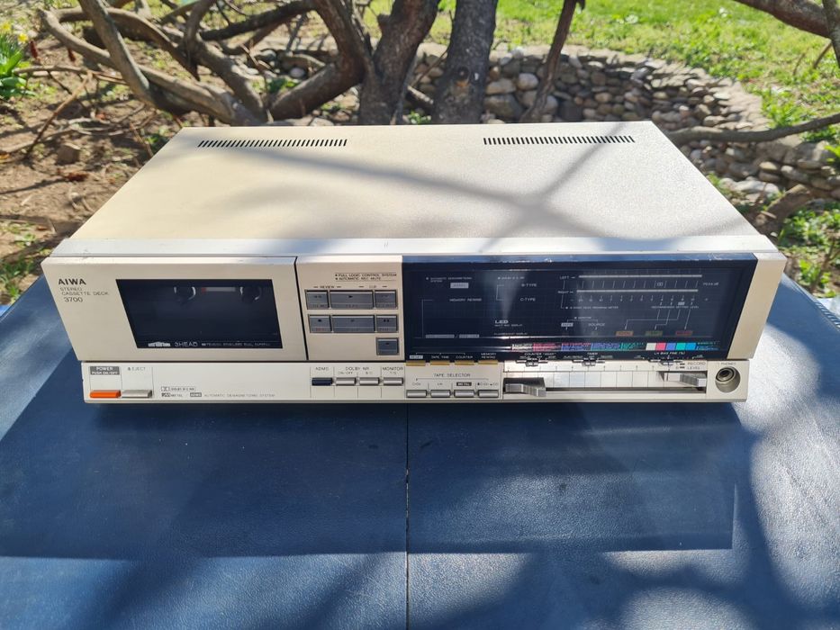 Casetofon deck Aiwa AD3700 3 capete Ploiesti • OLX.ro