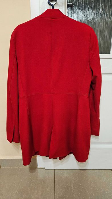Червено сако ZARA