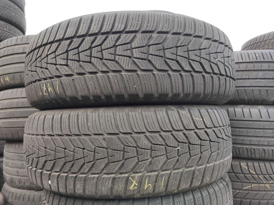 2бр Зимни Гуми 215 60 17 - Hankook - DOT 2022