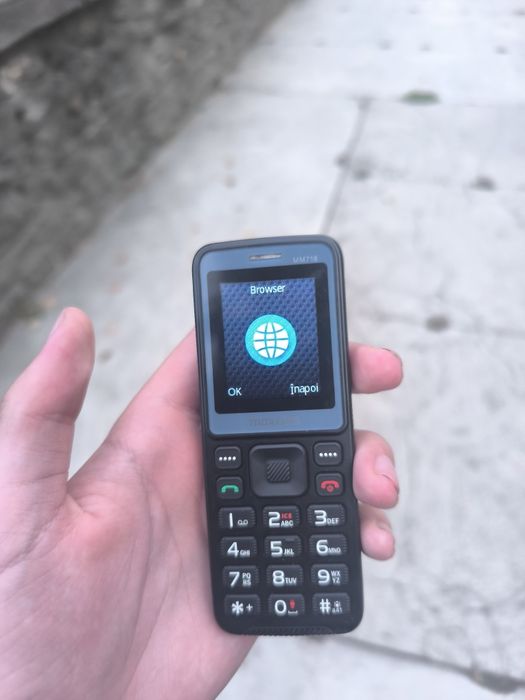 Telefon maxcom MM718