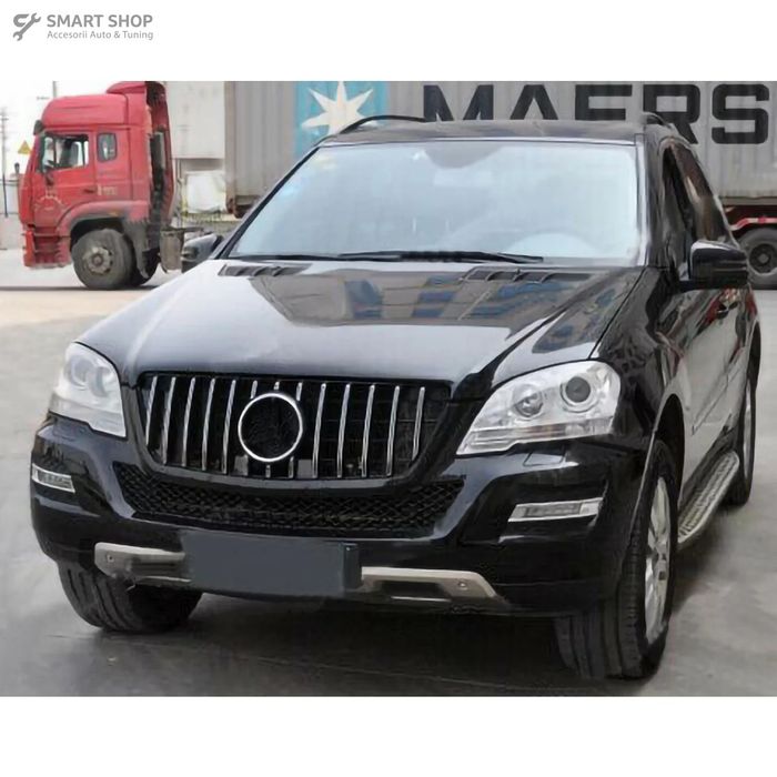 Grila centrala Mercedes ML W164 Facelift (07.2008-2011) Negru Crom GTR