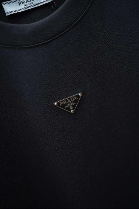 Tricou Prada Negru !