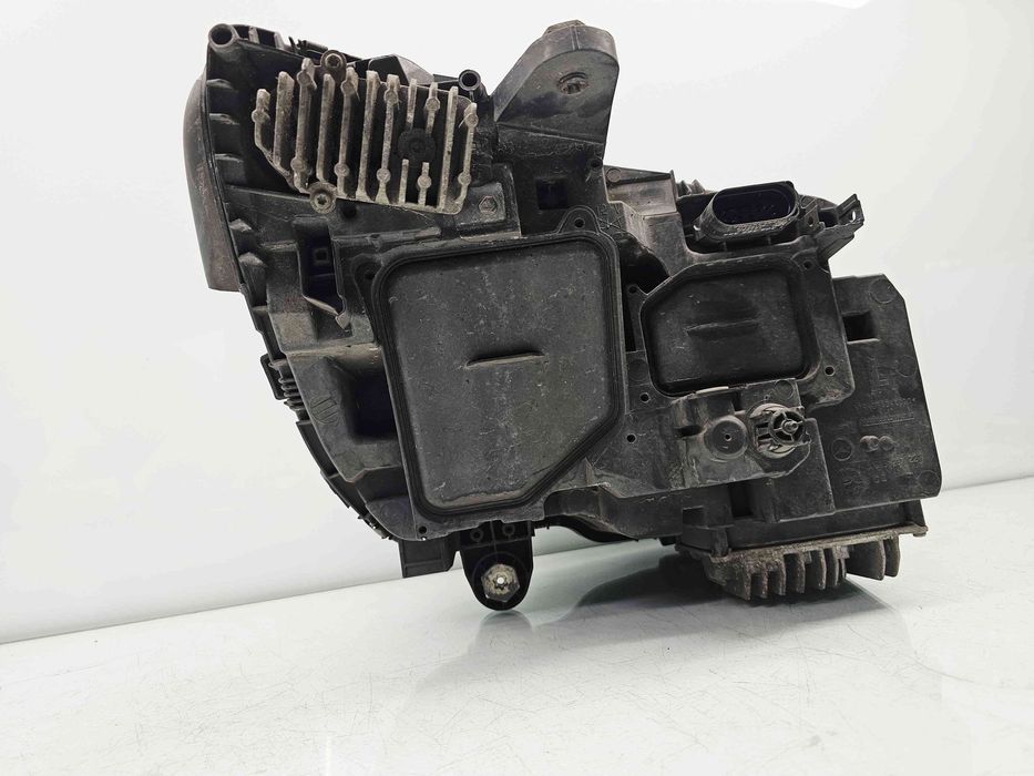 Far stanga Mercedes Clasa C (W205) [Fabr 2014-prezent] A2059061304