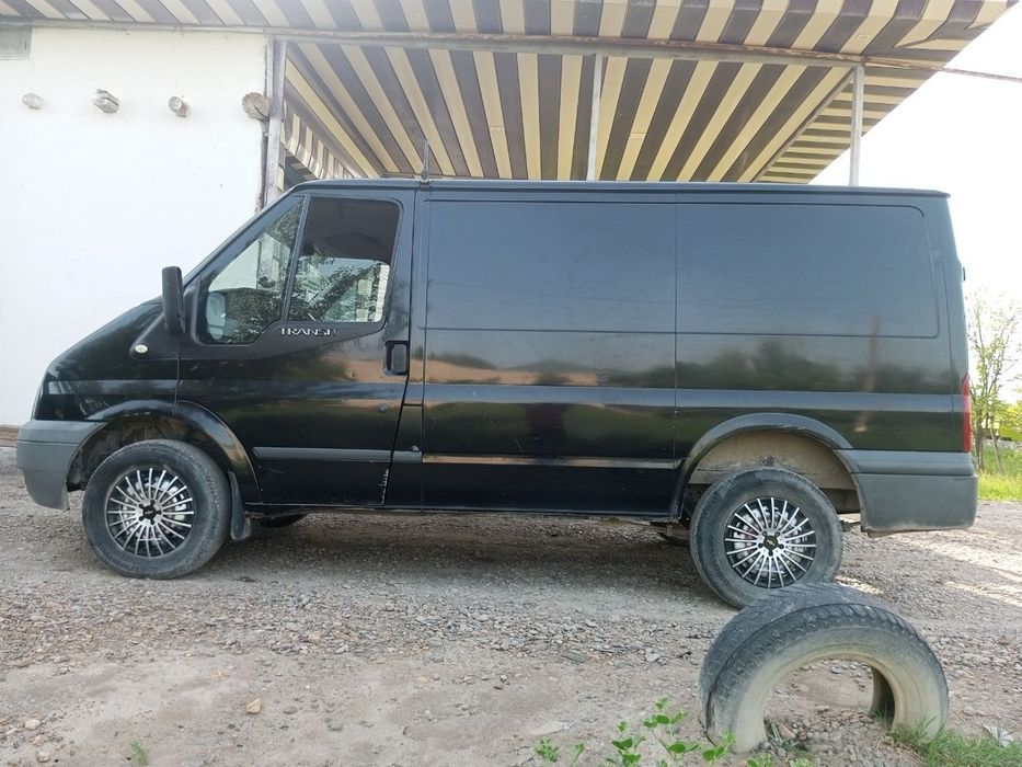 Ford sotiladi yilli 2009
