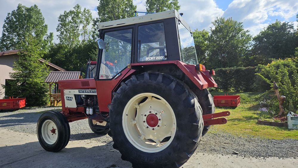 Tractor Internațional 644