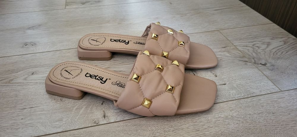Шлепанцы Betsy 37р