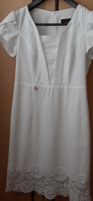 Бяла лятна рокля Rosi fashion