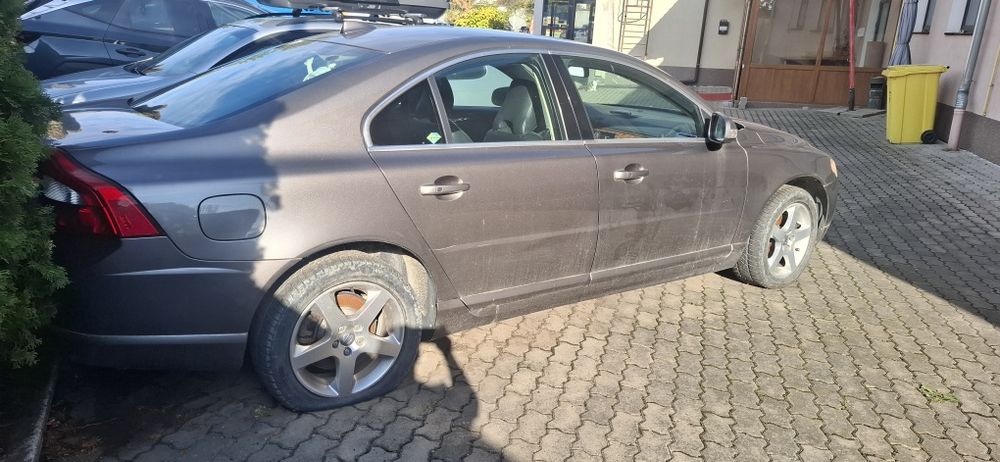 Vând Volvo S 80.