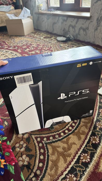 Playstation 5 slim 1 TB yangi ochib korilgan faqat ishlatilmagan