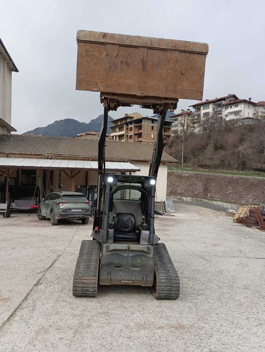 Миничелен товарач CAT 257B