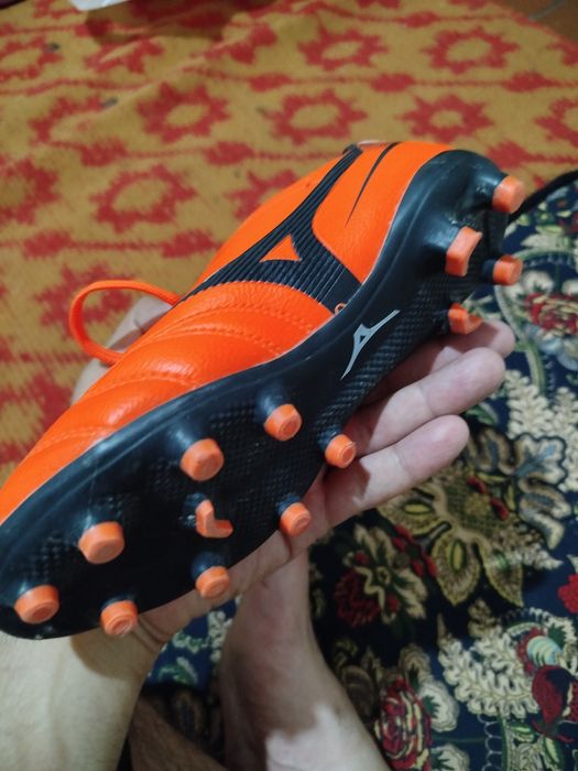 Prodam Futbolniy butsi 36 razmer