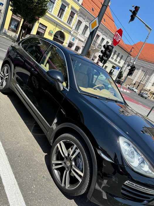 PORSCHE Cayenne 2011 — imagine 3