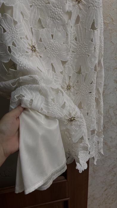 Белое платье миди