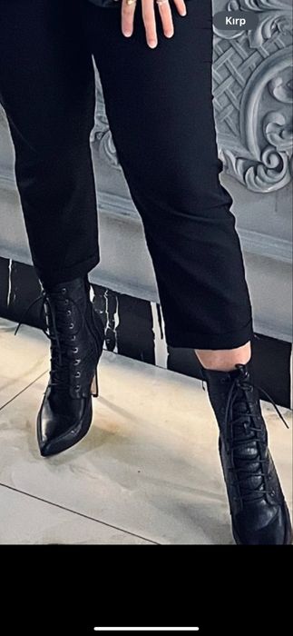 Женский сапогиии