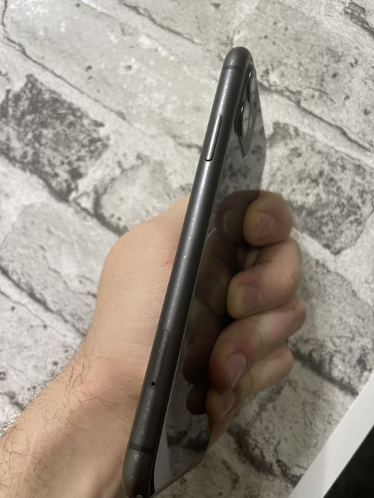 iPhone 11 64gb февр2025, 90%