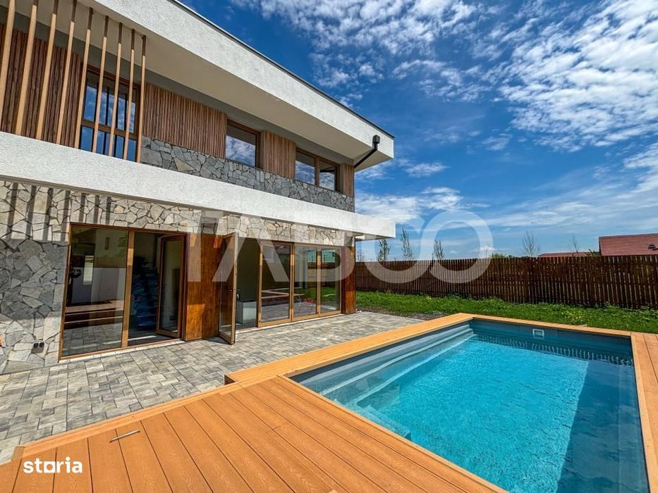 Casa premium de vanzare in Sannicoara cu piscina si curte generoasa