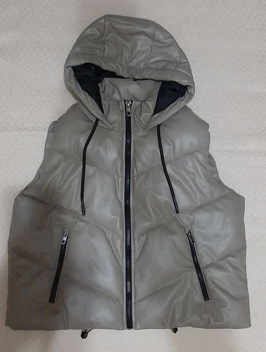 Vesta Zara marimea XS din piele ecologica,impecabila