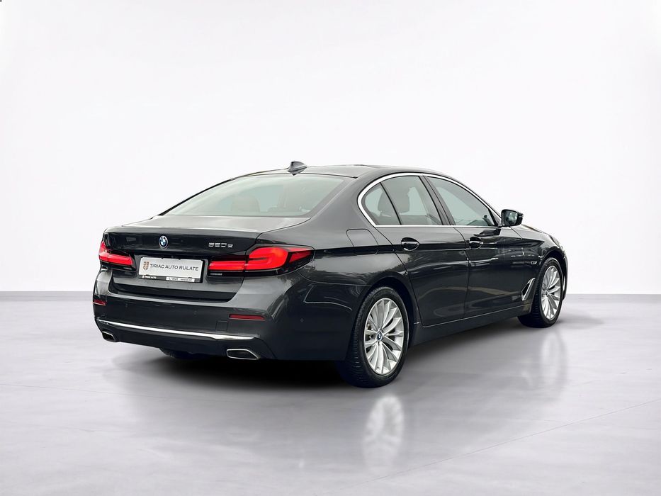 BMW Seria 5 2022 — imagine 5