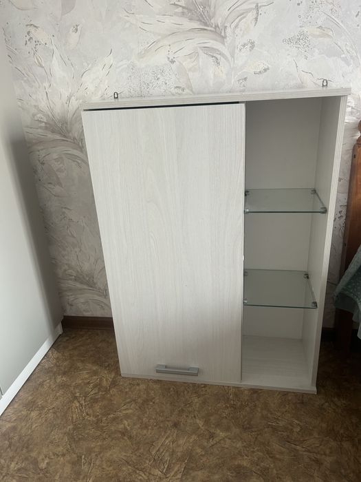 Подвесная полка на стену