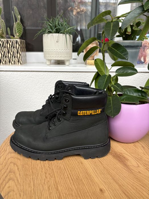 CATerpillar туристически обувки Colorado Lace Up Boot Black от набук