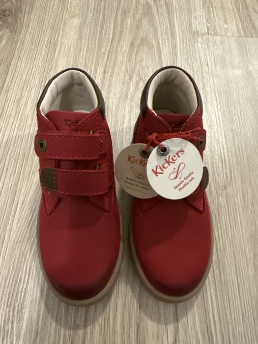 Papuci fete Kickers marimea 28