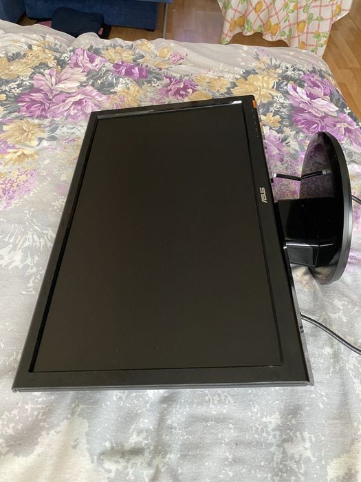 Монитор ASUS.