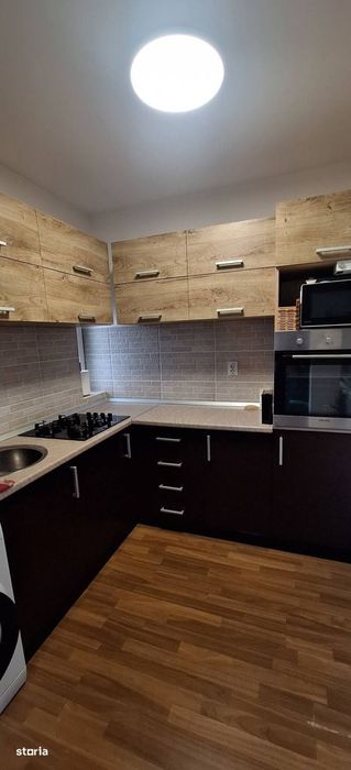 Apartament 3 camere 74 mp, etaj 3/3, BRADET