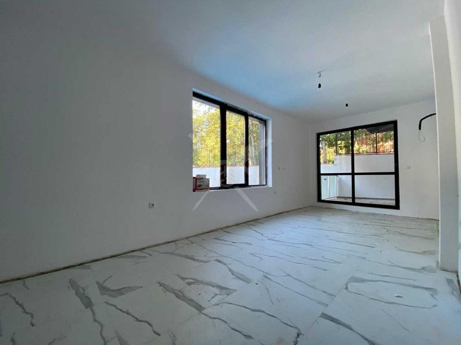 Продава се Тристаен апартамент в Приморско - 110 кв.м за 800 €/кв.м - Снимка #4