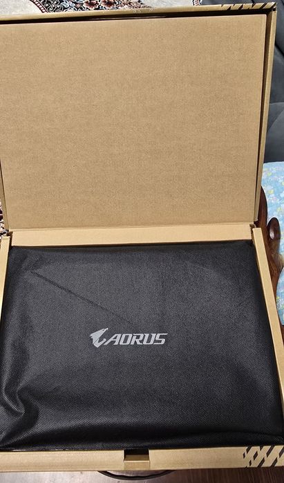 GIGABYTE 16X RTX 4070/i7 14650 HX