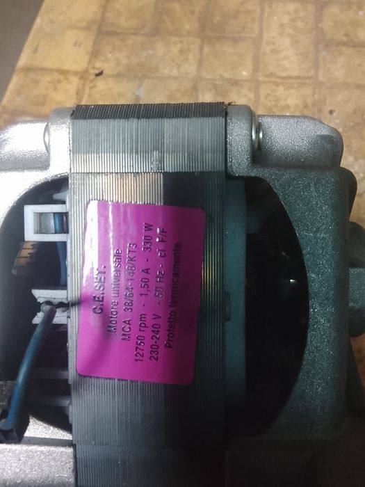 Електродвигател за пералня indesit