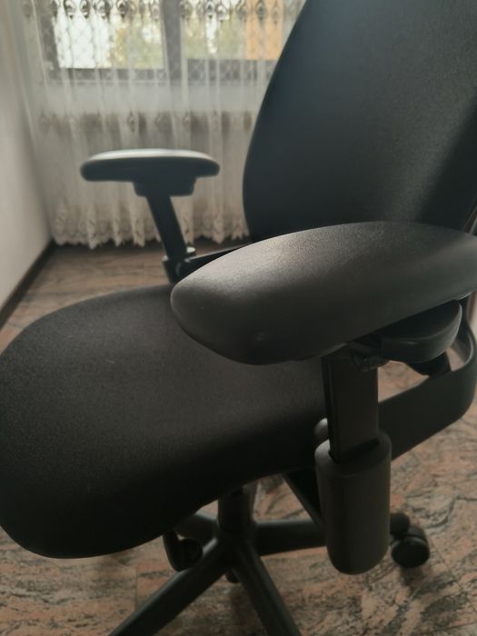 Scaun Ergonomic Steelcase Leap v1