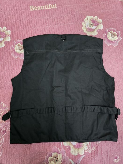 Мужская жилетка с карманами