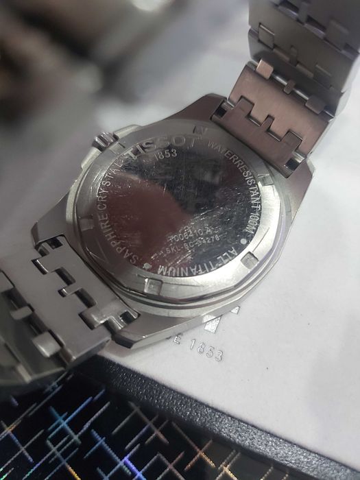 Часы наручные фирмы "TISSOT "