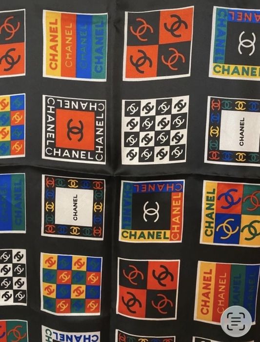 Esarfa loggo Chanel