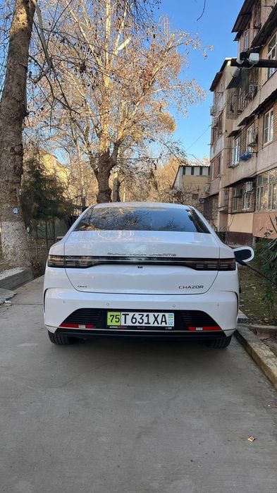 BYD chazor - srochna sotiladi