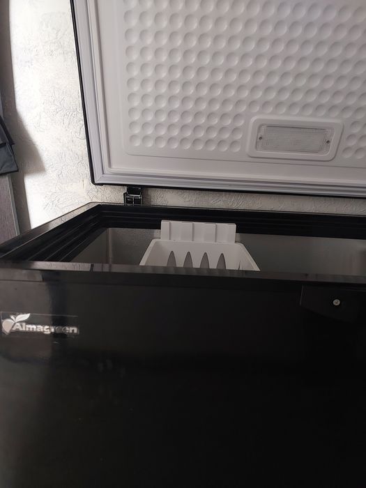 Продам морозильную камеру