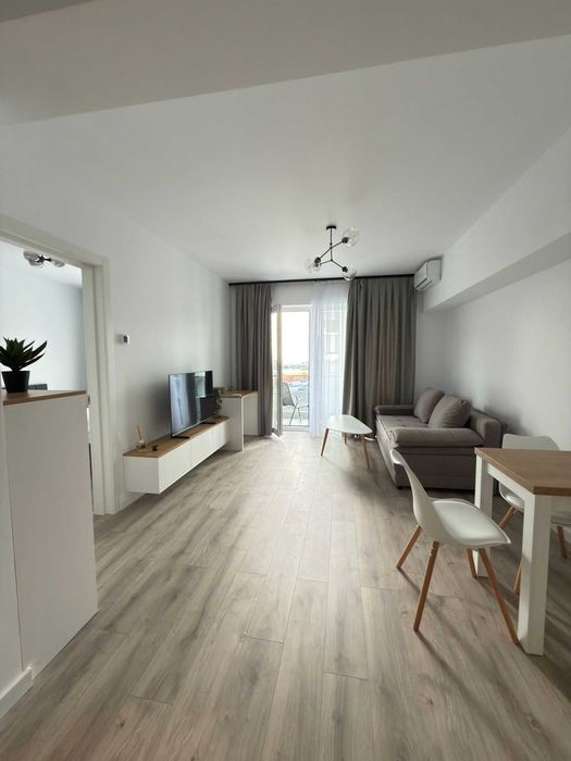 Închiriez apartament  cu  2 camere , PRIMA ARENA , cu loc de parcare