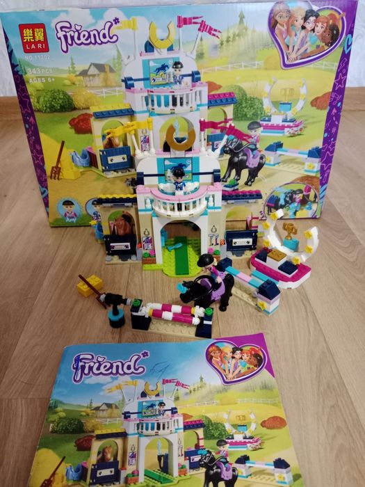 Продам конструктор Лего.