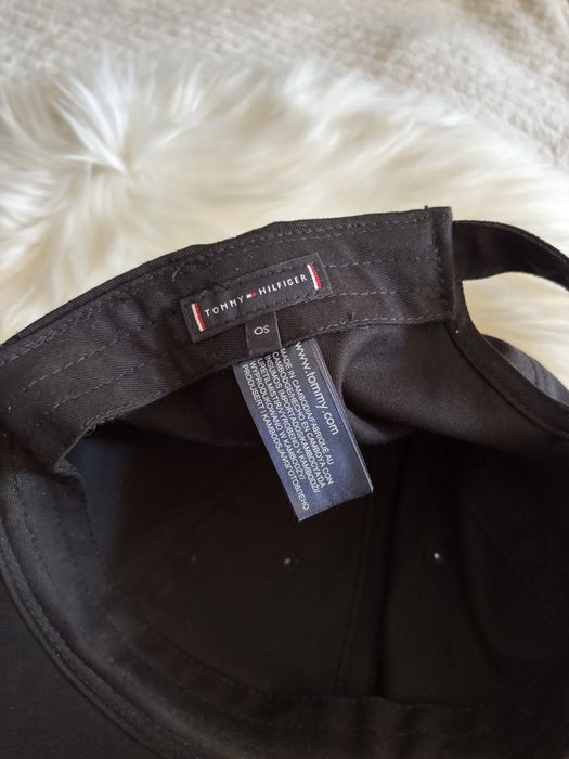 Оригинална шапка Tommy Hilfiger