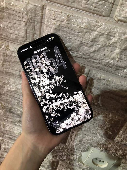 iphone 14 pro 128/84%