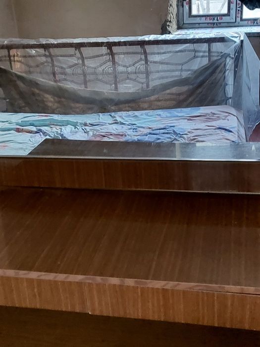 Трюмо большое, лакированное, натуральное дерево, импортное