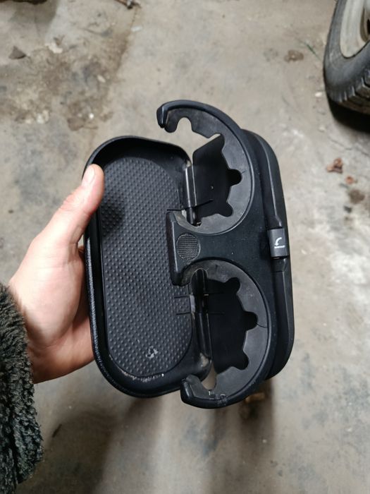 Подстаканник на Пассат б3 б4