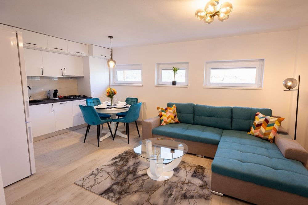 Apartament de vânzare cu 3 camere