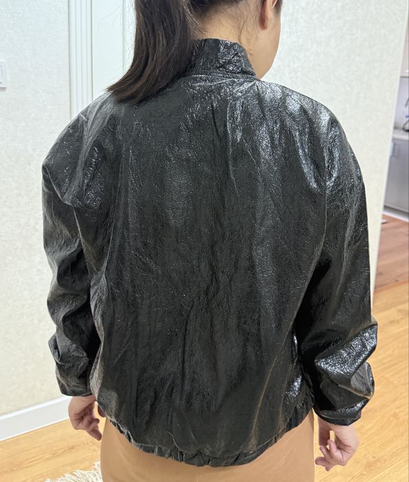 Ветровка легкая