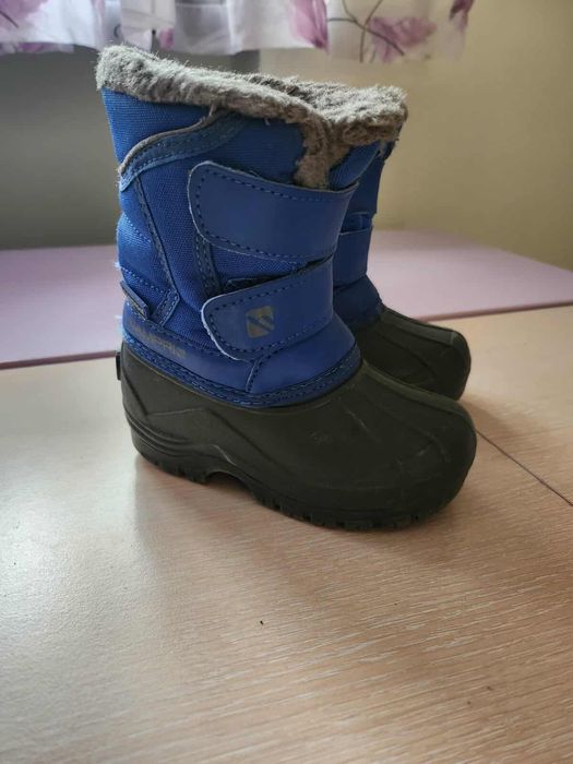 Зимни ботуши за момче 23 и 28