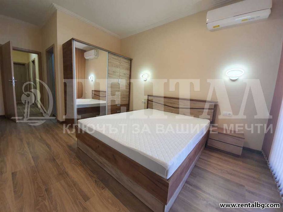 Дава се под наем Тристаен апартамент в Пловдив, Център - 120 кв.м за 663 € - Снимка #9