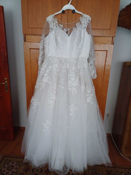 Rochie mireasa marimea 54-56