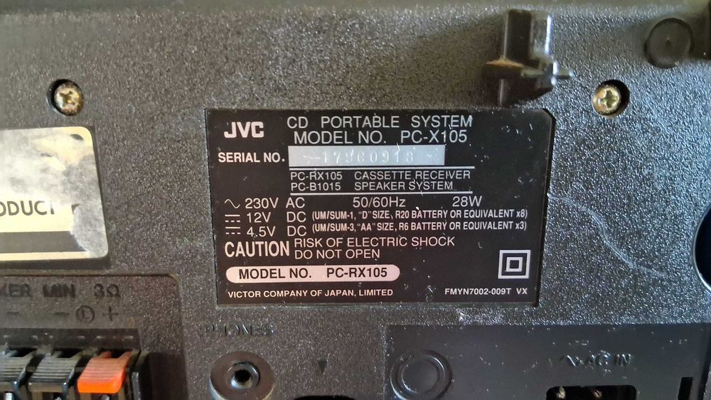 Combina muzicala cu CD si 2 boxe JVC