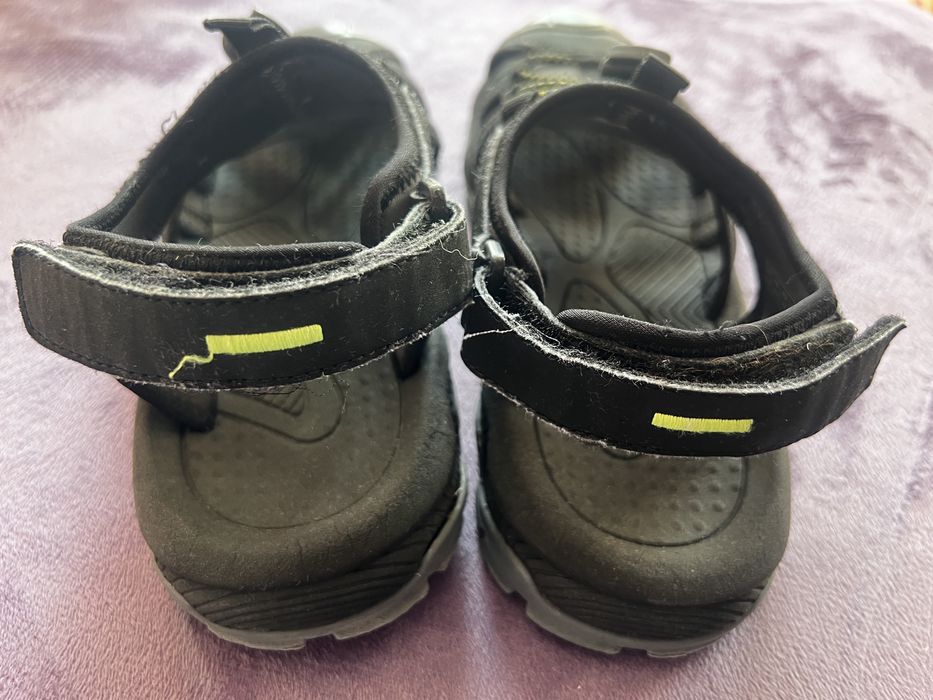 Сандали CMP и  футболни обувки - 37 размер